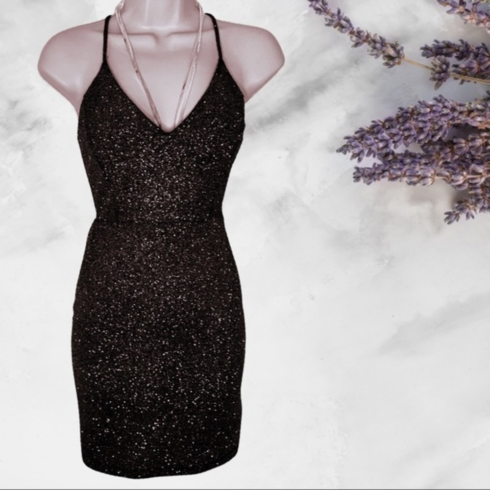 Windsor cutout cocktail dress size small (4/6)